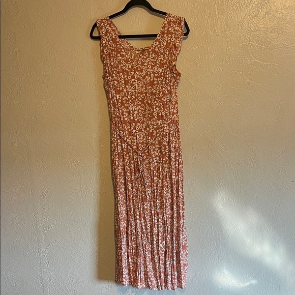 Simply Vera Vera Wang Flutter Sleeve Floral Midi Dress Medium - Picture 2 of 7